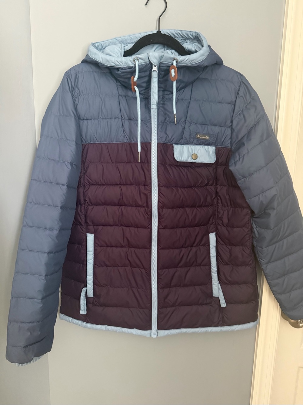 Columbia Men’s Two-Tone Hooded Puffer Jacket in Light Blue, Navy Blue & Plum